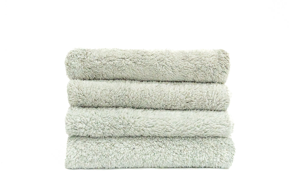 Ceramic Garage Fluffy Ultra Soft Edgeless Microfiber Towel 480 GSM 16 x 16 Gray 4 Pack